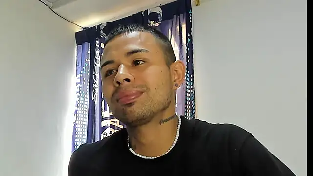  Logan Colton  online show from 11-20-25, 05:56