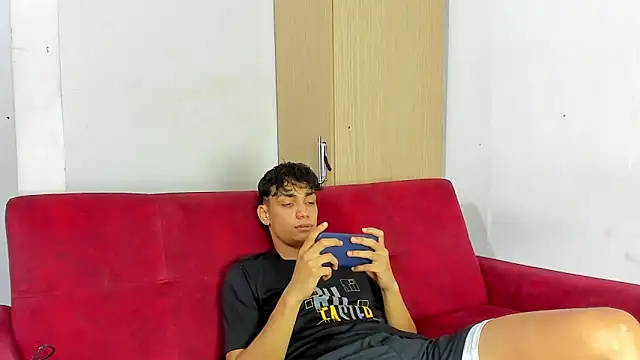 willy sexxx18 online show from 06-08-26, 07:36