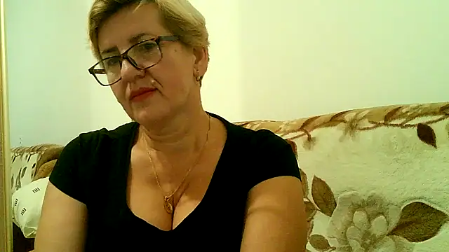 Dana4921 online show from 10-15-25, 05:02