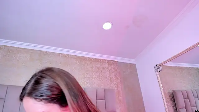 Snapshot of cloesummerr_ chatting on 09-26-25, 01:59 cloesummerr online show from 09-26-25, 01:59