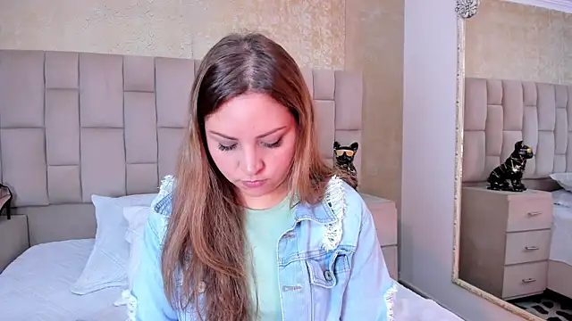 Snapshot of cloesummerr_ chatting on 10-11-25, 01:09 cloesummerr online show from 10-11-25, 01:09