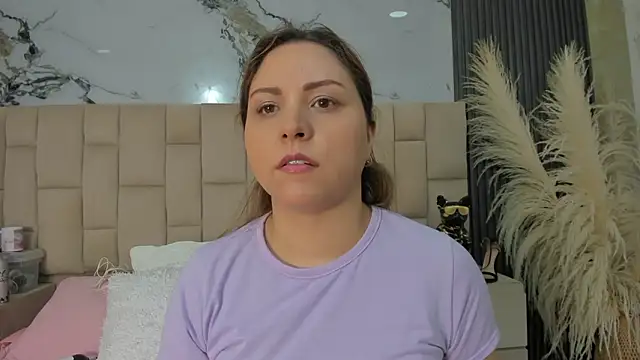 Snapshot of cloesummerr_ chatting on 03-05-26, 01:29 cloesummerr online show from 03-05-26, 01:29