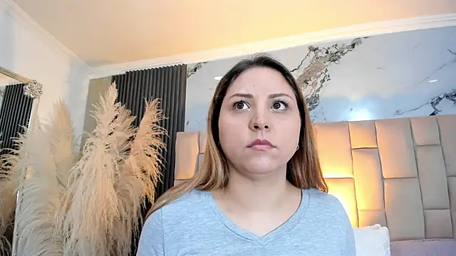 cloesummerr  online show from 04-20-26, 02:09