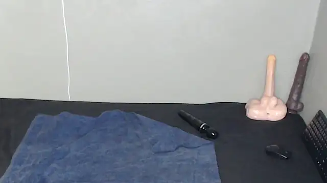 TrishahXo online show from 02-24-26, 02:20