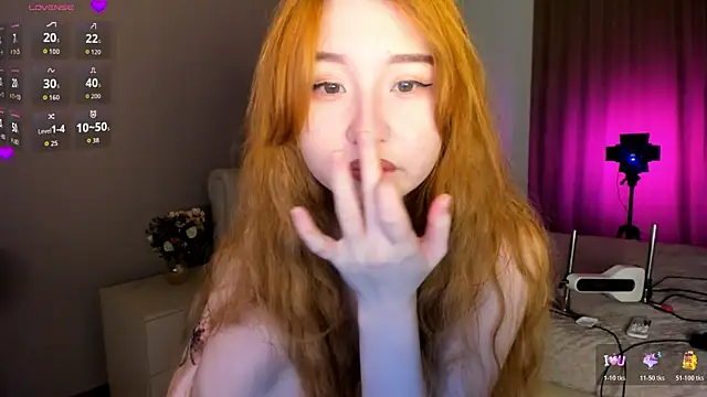 Clarity Yumi online show from 11-02-25, 03:42