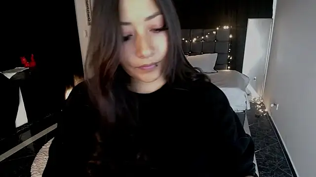 Mia 1120 online show from 09-12-25, 11:37