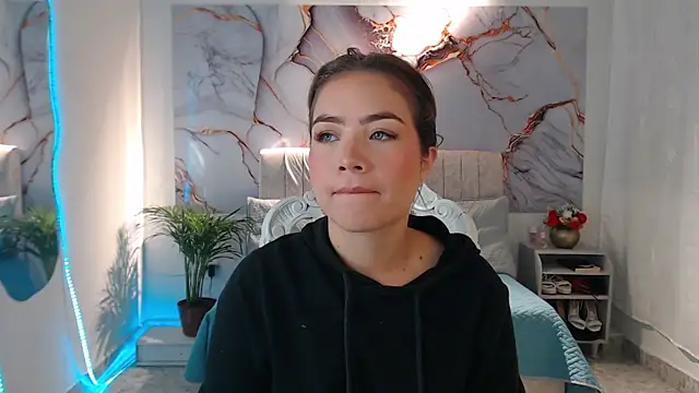  Tiffany1 online show from 09-10-25, 07:36