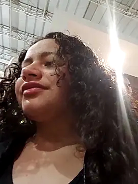 Snapshot of Yaya_watson chatting on 10-15-25, 06:52 Yaya watson online show from 10-15-25, 06:52