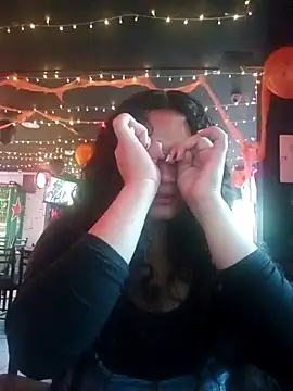 Snapshot of Yaya_watson chatting on 10-30-25, 09:37 Yaya watson online show from 10-30-25, 09:37