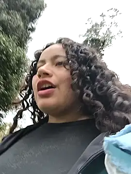 Snapshot of Yaya_watson chatting on 11-12-25, 07:46 Yaya watson online show from 11-12-25, 07:46