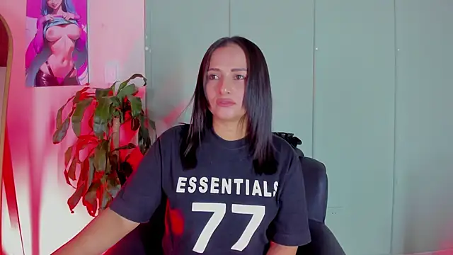 Snapshot of Zafiro__Brown chatting on 09-24-25, 11:57 Zafiro  Brown online show from 09-24-25, 11:57