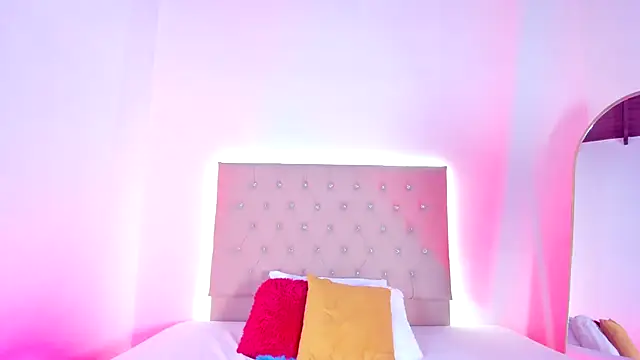 Snapshot of Zafiro__Brown chatting on 10-07-25, 12:02 Zafiro  Brown online show from 10-07-25, 12:02