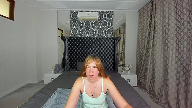 Sofii darling online show from 10-06-25, 04:15