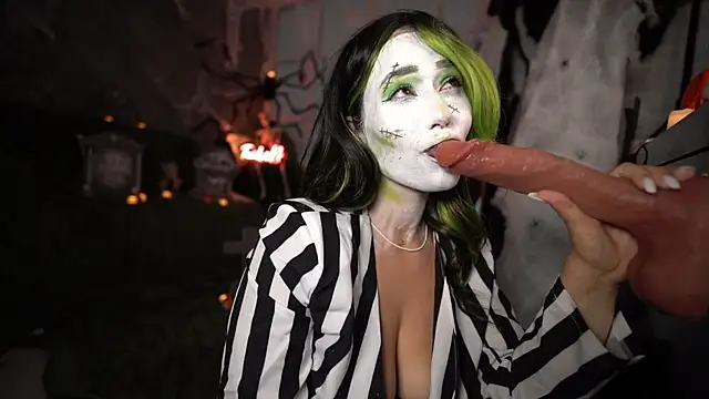 heylixie   online show from 10-25-25, 01:13