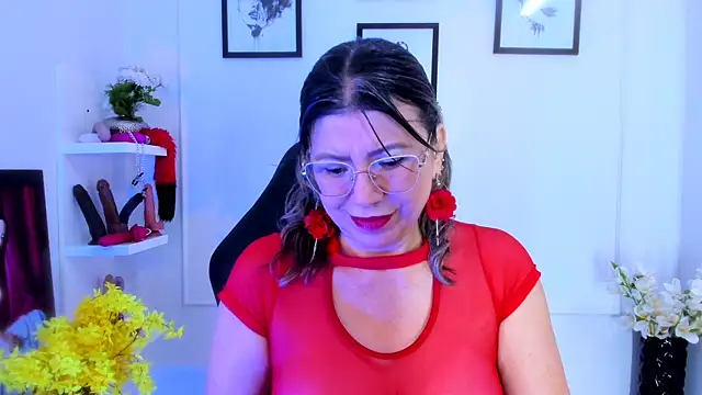 Snapshot of Ariana_costa chatting on 10-12-25, 03:00 Ariana costa online show from 10-12-25, 03:00