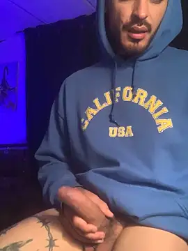 Snapshot of malek_xarx_ chatting on 10-05-25, 06:45 malek xarx online show from 10-05-25, 06:45