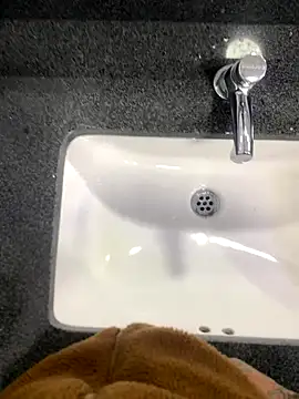 Snapshot of malek_xarx_ chatting on 11-06-25, 10:32 malek xarx online show from 11-06-25, 10:32