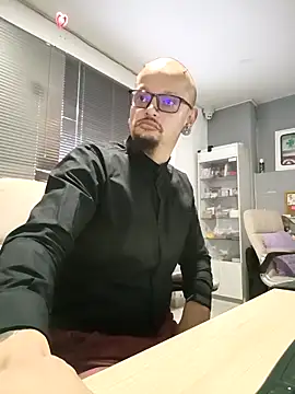 Snapshot of zain_kreigger chatting on 09-27-25, 10:15 zain kreigger online show from 09-27-25, 10:15