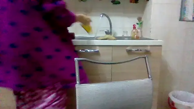 Snapshot of Kelly80 chatting on 11-18-25, 03:56 Kelly80 online show from 11-18-25, 03:56