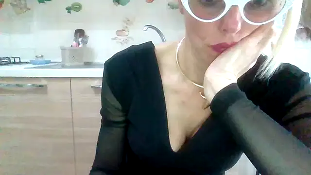 Kelly80 online show from 04-26-26, 03:42