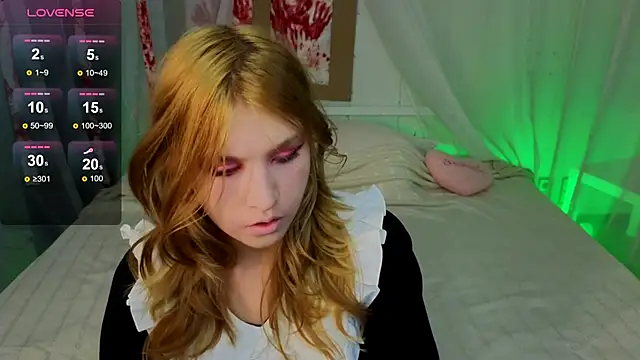 Snapshot of Iris_Rain chatting on 10-18-25, 10:27 Iris Rain online show from 10-18-25, 10:27