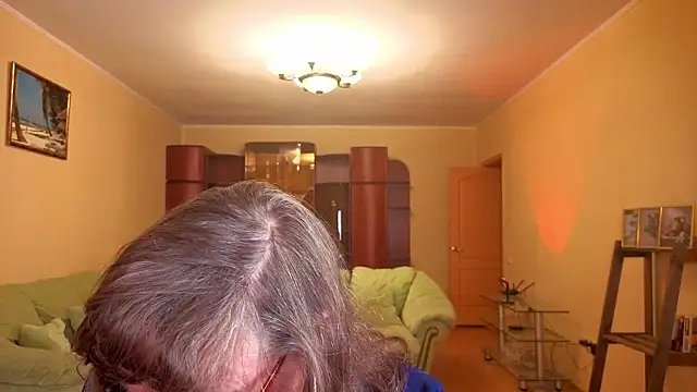 Snapshot of Betty_Brick chatting on 01-09-26, 02:53 Betty Brick online show from 01-09-26, 02:53