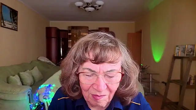Snapshot of Betty_Brick chatting on 01-11-26, 06:51 Betty Brick online show from 01-11-26, 06:51
