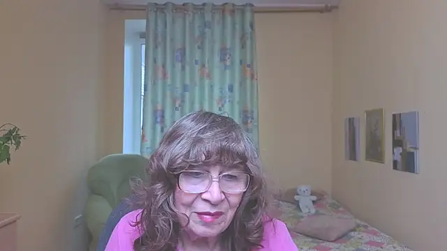 Betty Brick online show from 05-07-26, 12:54