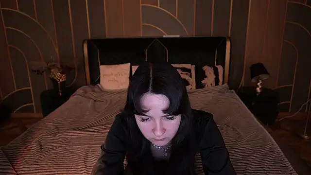 BerryDiva online show from 11-21-25, 03:22