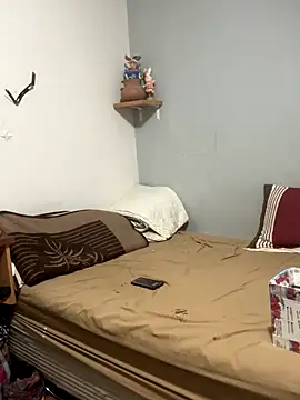 Snapshot of karysweetbeaury chatting on 12-17-25, 12:05 karysweetbeaury online show from 12-17-25, 12:05