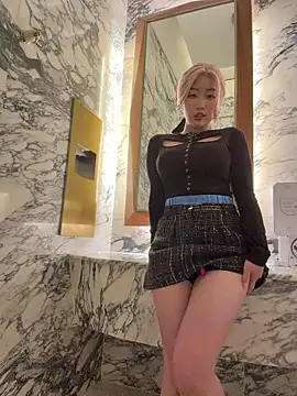 winter11 online show from 10-04-25, 08:12