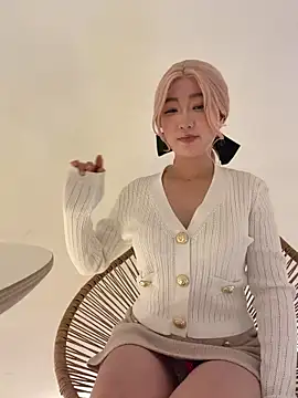 winter11 online show from 10-17-25, 09:56