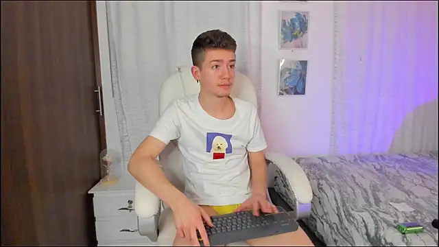 ThiagooJames online show from 09-29-25, 02:27