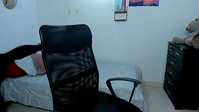 Sweet Amanda 95 online show from 11-17-25, 03:45