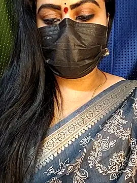 honey-flower online show from 09-15-25, 12:05