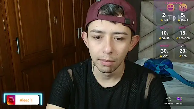 Aleecandrews online show from 10-25-25, 07:41