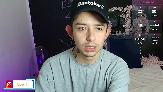 Snapshot of Aleecandrews chatting on 11-12-25, 07:13 Aleecandrews online show from 11-12-25, 07:13