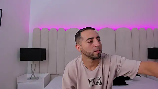 Snapshot of Lushian_ chatting on 09-13-25, 03:34 Lushian  online show from 09-13-25, 03:34