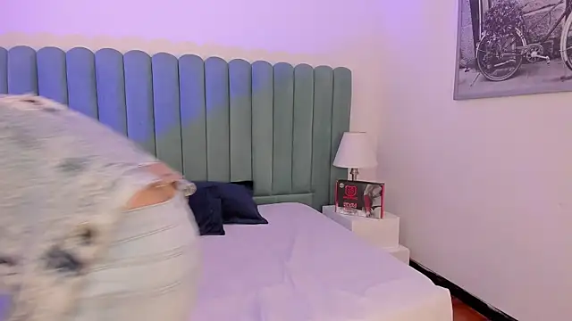 Snapshot of Lushian_ chatting on 09-24-25, 03:15 Lushian  online show from 09-24-25, 03:15