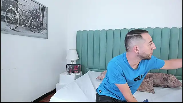 Snapshot of Lushian_ chatting on 10-04-25, 02:26 Lushian  online show from 10-04-25, 02:26