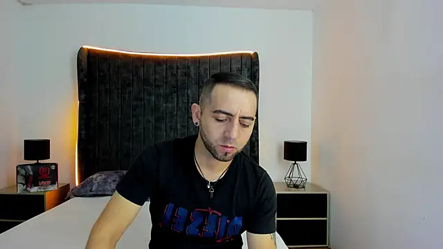 Snapshot of Lushian_ chatting on 05-06-26, 03:28 Lushian online show from 05-06-26, 03:28