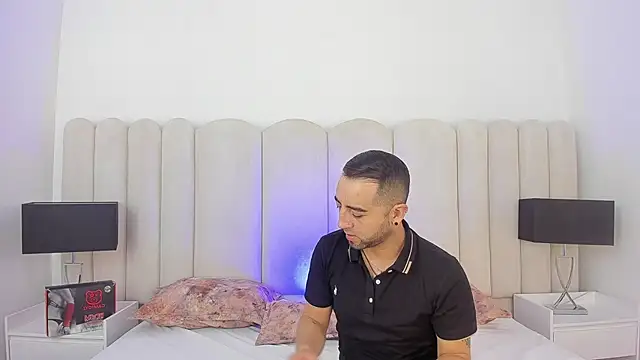 Snapshot of Lushian_ chatting on 05-22-26, 04:12 Lushian online show from 05-22-26, 04:12