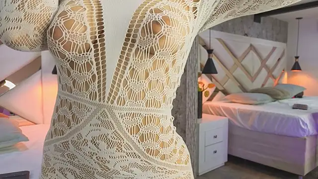 Snapshot of Saara_evans_ chatting on 10-03-25, 07:33 Saara evans online show from 10-03-25, 07:33