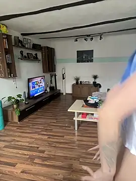 Snapshot of Seductively4_20 chatting on 10-15-25, 11:54 Seductively4 20 online show from 10-15-25, 11:54