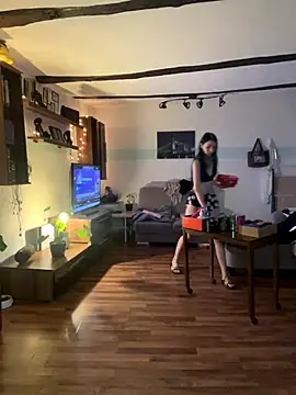 Snapshot of Seductively4_20 chatting on 11-16-25, 03:23 Seductively4 20 online show from 11-16-25, 03:23