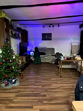 Snapshot of Seductively4_20 chatting on 11-30-25, 12:42 Seductively4 20 online show from 11-30-25, 12:42