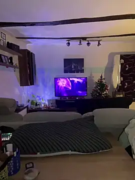 Snapshot of Seductively4_20 chatting on 12-16-25, 07:52 Seductively4 20 online show from 12-16-25, 07:52