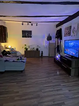 Snapshot of Seductively4_20 chatting on 01-16-26, 07:45 Seductively4 20 online show from 01-16-26, 07:45