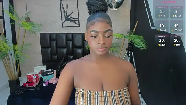 Snapshot of alana_bonny chatting on 09-09-25, 12:37 alana bonny online show from 09-09-25, 12:37