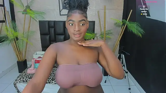 Snapshot of alana_bonny chatting on 09-12-25, 12:27 alana bonny online show from 09-12-25, 12:27